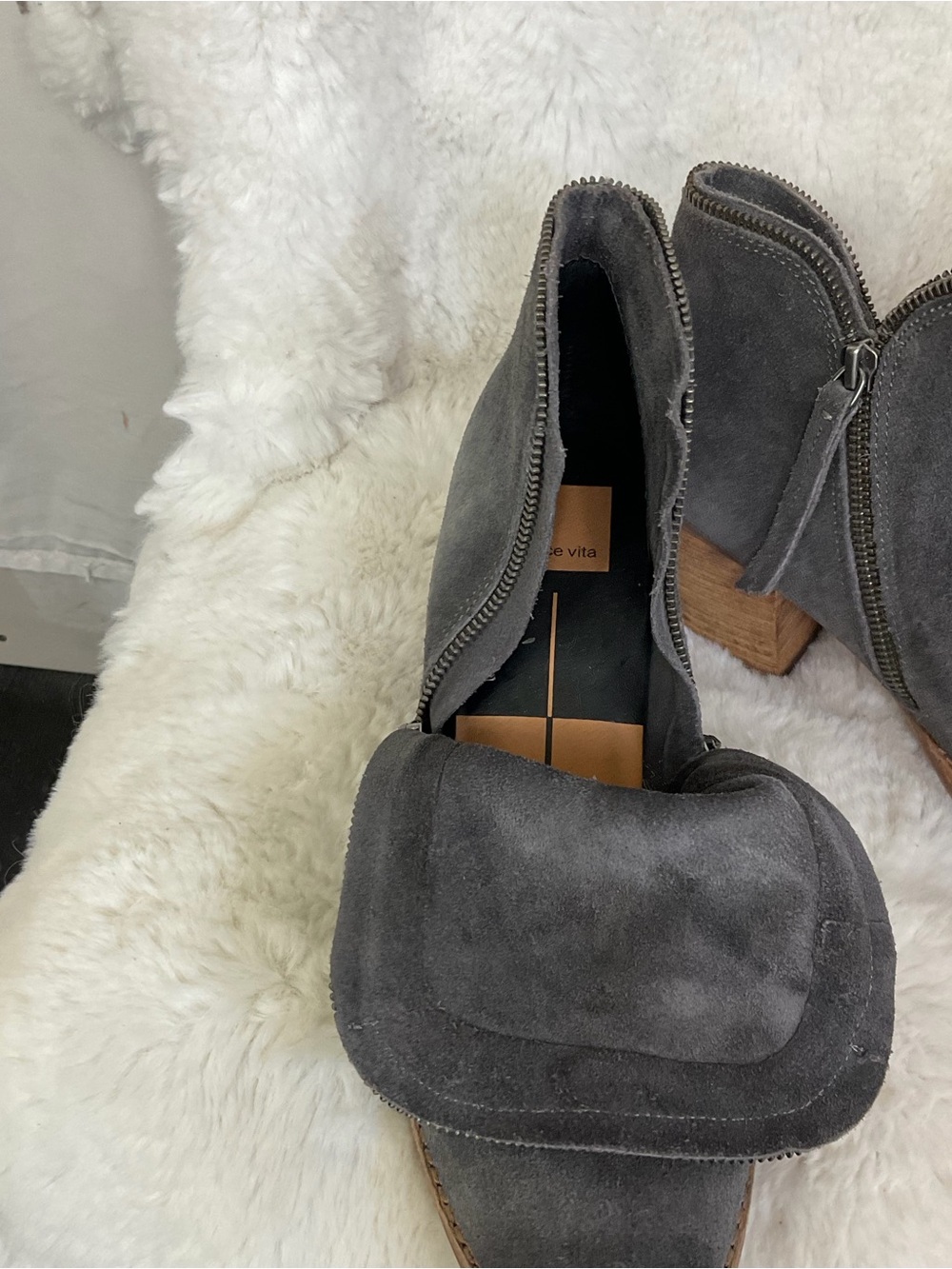Dolce Vita Twin Zip Gray Suede Stacked Heel Ankle Booties Size 10 - Picture 10 of 14